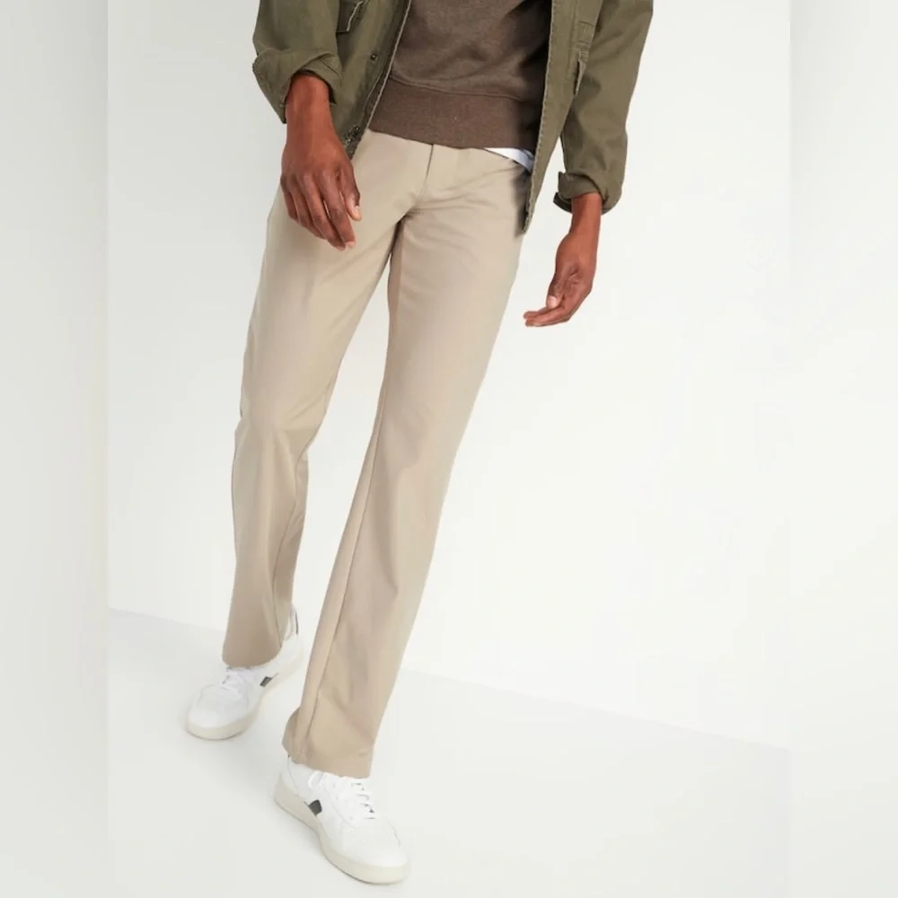 NWT! Classic Khaki Straight Go-Dry Cool Hybrid Pants for Men - Size 34x36